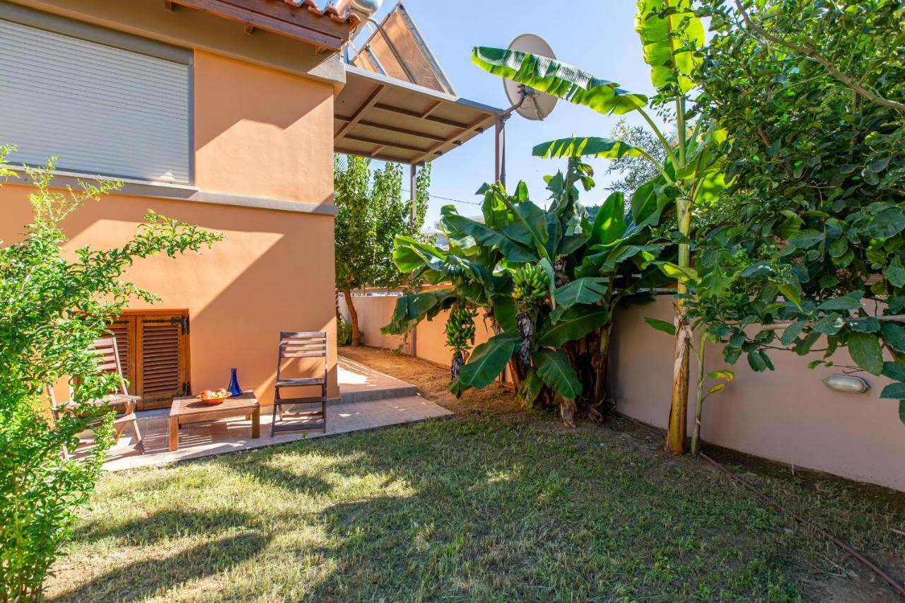Rea'S Sea House Villa Kato Galatas Exterior photo