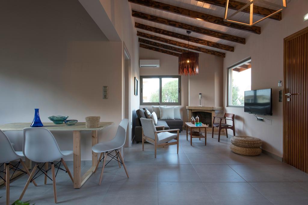 Rea'S Sea House Villa Kato Galatas Exterior photo